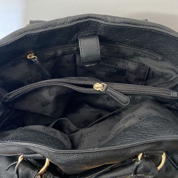 Michael Kors Bag”Hamilton” Black Pebbled Leather Crossbody Strap Excellent - Picture 9 of 9